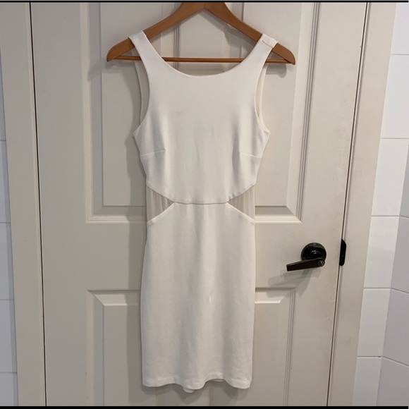 Zara white dress - Picture 1 of 3